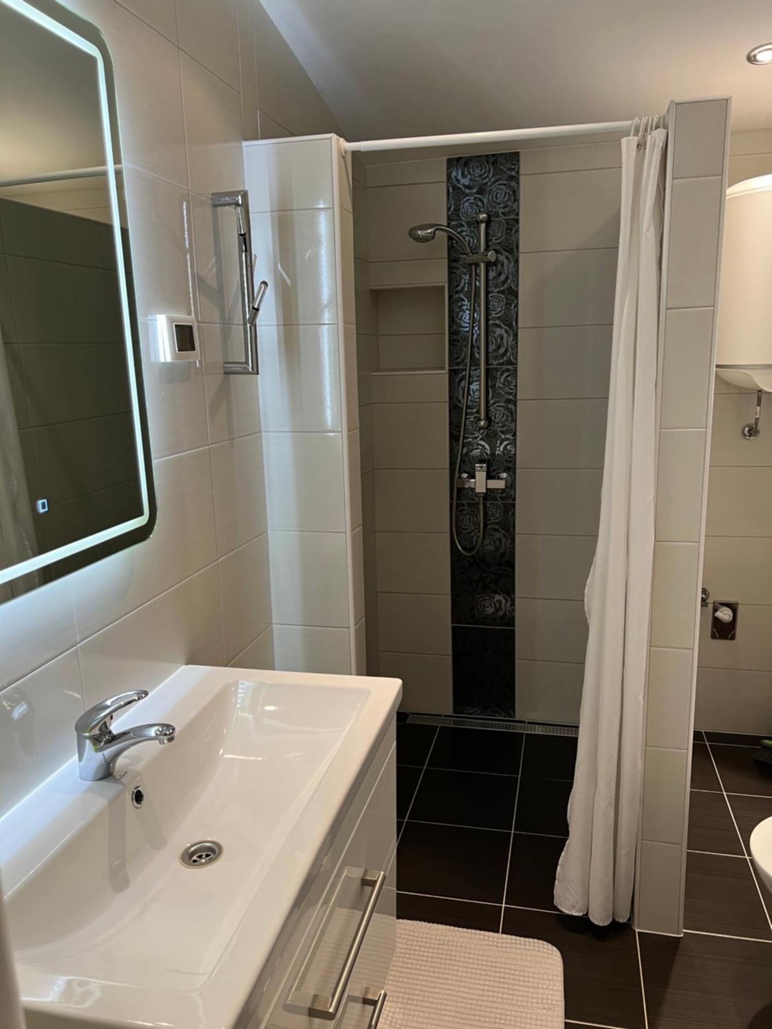 Apartments Ban Galizana Luaran gambar